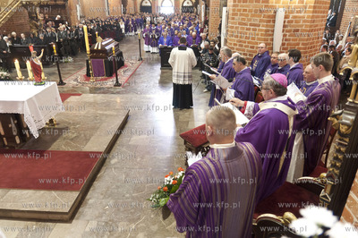 Eksporta zwlok biskupa Szlagi do katedry pelplinskiej....