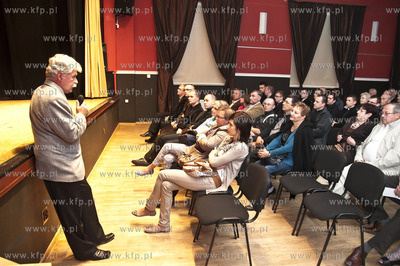Miejski Osrodek Kultury w Pelplinie. Premiera filmu...