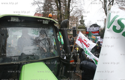 Protest rolnikow i zwiazkowcow Solidarnosci z zachodniopomorskiego...