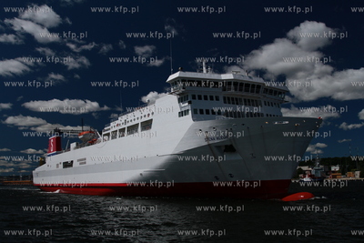 Prom towarowo - pasazerski Stena Alegra z wizyta w...