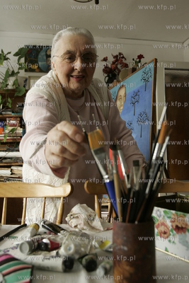 Lucyna Legut - Lucha - aktorka, malarka, pisarka. Na...