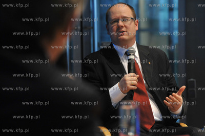 Warszawa. Siedziba Gieldy Papierow Wartosciowych. Prezentacja...