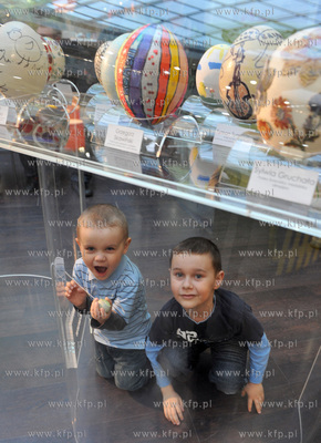 Akcja Dobroczynna Wielkanoc z Pompa w Galerii Handlowej...