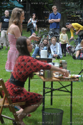 Gdansk Oliwa. Impreza Parkowanie czyli rozsmakuj sie...