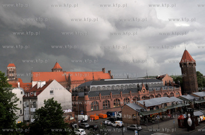 Gwaltowna burza przeszla nad Gdanskiem. 
20.05.2013
Fot....