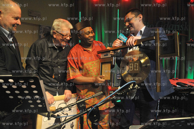 Jazzman Przemek Dyakowski koncertowo swietowal 80 urodziny...