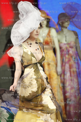 Gdansk. Gala Bursztynu i Mody Amberif 2011. Nz  pokaz...