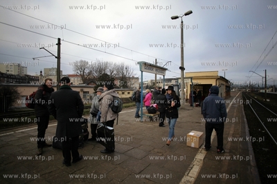 Dworzec kolejowy Gdansk Wrzeszcz. Peron pociagow dalekobierznych.
28.12.2011
fot....