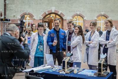 Wizyta astronauty Sławosza Uznańskiego-Wiśniewskiego...