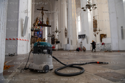 Prace remontowo - konserwatorskie w Bazylice Mariackiej...