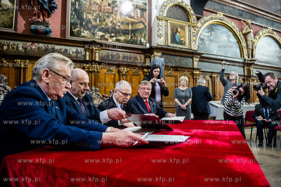 Gdansk. Dwor Artusa. Uroczystosc wreczenia
listow...