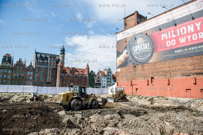 Gdansk. Wyspa Spichrzow. Uroczystosc wmurowania kamienia...