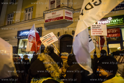 Gdynia. Pikieta Solidarnie dla Polski, zorganizowana...