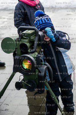 Gdynia. Skwer Kościuszki. Piknik wojskowy pt. Bezpieczna...