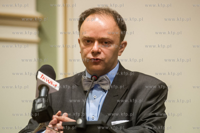 Gdansk. Nowy Ratusz. XXXVI Sesja Rady Miasta Gdanska....