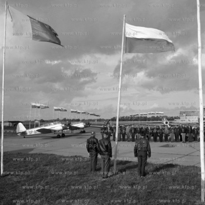 Lotnisko w Gdansku Wrzeszczu. Uroczyste rozpoczęcie...