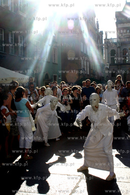 X Miedzynarodowy Festiwal Teatrow Plenerowych i Ulicznych...