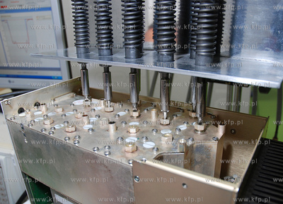 Zespol mlodych naukowcow, z firmy TeleMobile Electronics...