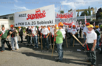Szczecin. Kilka tysiecy zwiazkowcow z calej Polski...