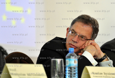 Uniwersytet Gdanski Wydzial Ekonomiczny w Sopocie....