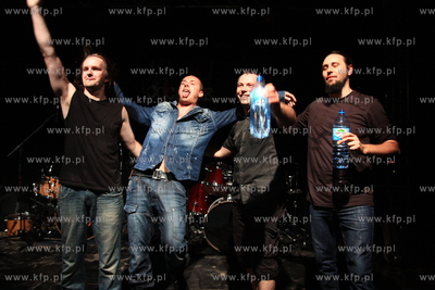 Koncert zespolu Cochise na terenie ogrodu kawiarni...