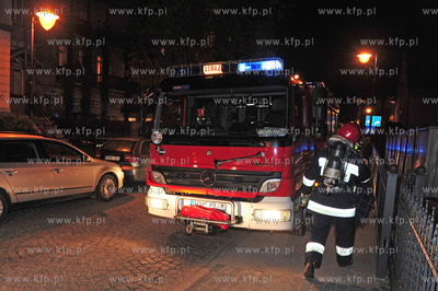 Sopot. Ul. Mokwy 4A. Ok godz. 22 zapalil  sie pokoj...