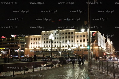 Rosja Kaliningrad noca - okolice Placu Zwyciestwa -...