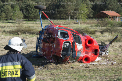 W miejscowosci  Czysta k. Smoldzina rozbil sie helikopter....