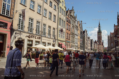 Gdańsk. Turysci na ul. Długej. 02.08.2016 fot. Paweł...