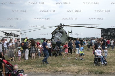 Święto 49. Bazy Lotniczej. Rodzinny Piknik Lotniczy...