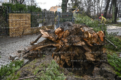 Sopot. Ulica T. Kosciuszki przy kosciele Gwiazda Morza....