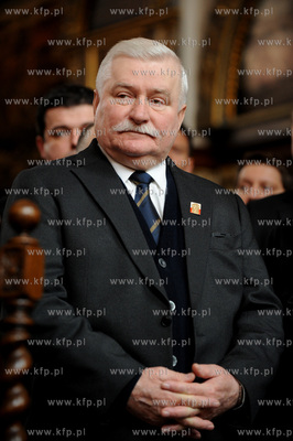 Po katastrofie lotniczej, w ktorej zginela  m.in. para...