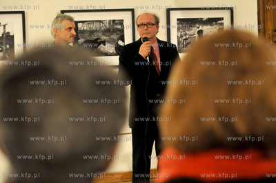 Wernisaz wystawy Rzut beretem, Tomasza Tomaszewskiego,...