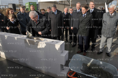 Banino, ul. Tuchomska. Uroczystosc wmurowania kamienia...