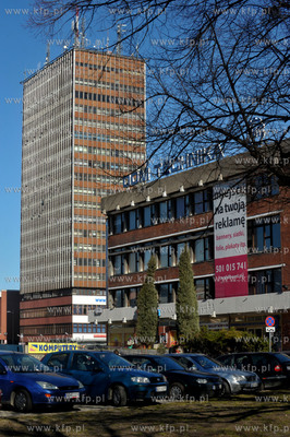Gdansk ul. Rajska. Budynek Dom Technika NOT, w glebi...