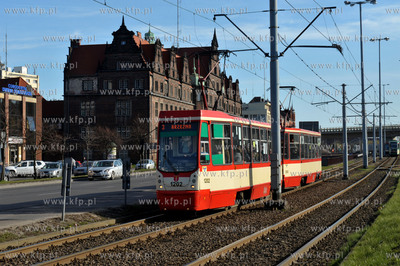 Gdansk. Tramwaj na ul. Okopowej.  22.04.2015 Fot. Maciej...