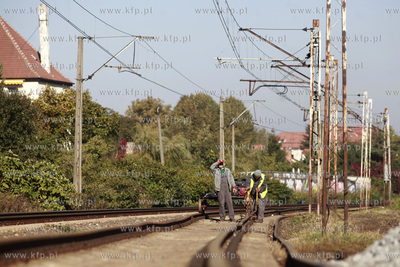 Gdansk. Remont  torow na trasie Gdansk Stocznia do...