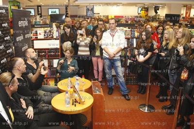 Galeria Baltycka w Gdansku. Spotkanie z zespolem Behemoth...