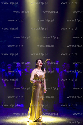 Włoska noc. Gala Sylwestrowo-noworoczna. Nz.  Aleksandra...