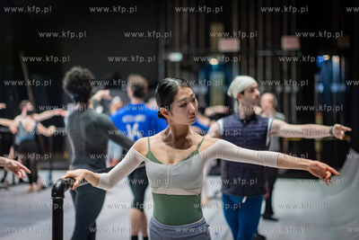 B Jak Balet, czyli otwarta próba zespołu baletu Opery...