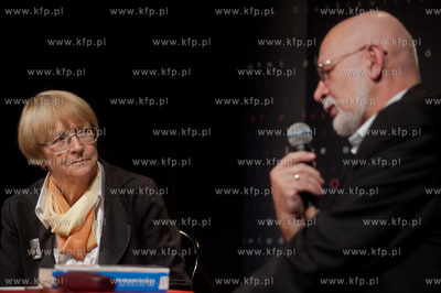 Gdynia. Teatr Miejski im Witolda Gombrowicza. Jesienne...