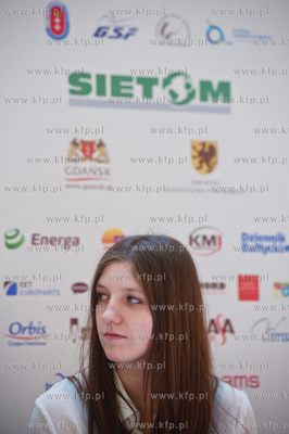 Gdansk. CH. Galeria Baltycka. Konferencja prasowa poprzedzajaca...