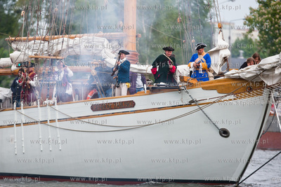 Gdansk. Rybackie Pobrzeze. XI Otwarcie Sezonu Zeglarskiego....