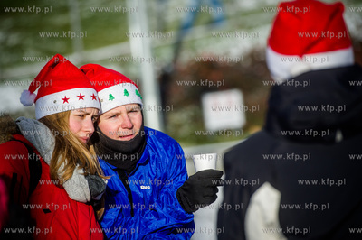 Gdansk. Parking pod Ergo Arena. Coroczna akcja Mikolaje...
