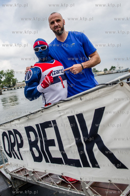 Koszykarz Marcin Gortat odwiedza Port Wojenny w Gdyni...