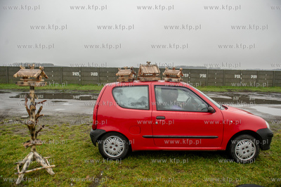 Gielda samochodowa w Pruszczu Gdanskim. Jedno z
najwiekszych...