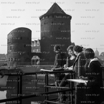 Plener malarski uczenic Szkoly Podstawowej nr 4 w Gdansku.
03.1972
marzec72_z.kosycarz_p
Fot....