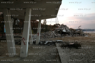 Sopot, Lazienki Polnocne. Rozpoczeto rozbiorke tarasu...
