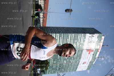 XVI Energa Maraton Solidarnosci NZ Uczestnicy w biegu.15.08.2010...