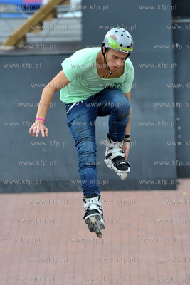 Gdansk. Plac Zebran Ludowych. Festiwal Sportow Ekstremalnych...